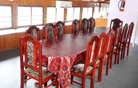 conference houseboat