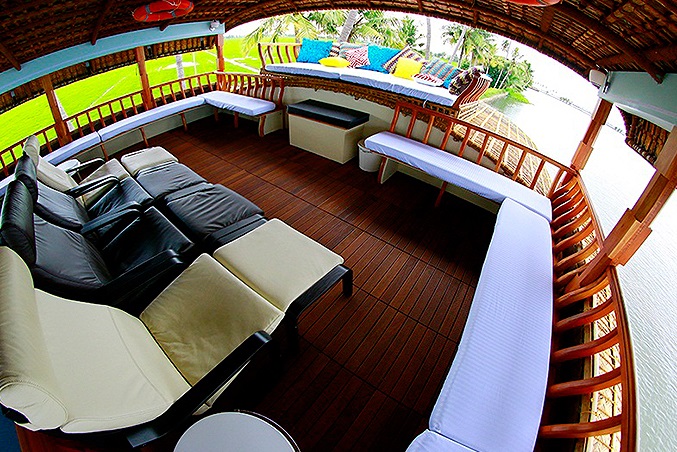 super luxury houseboat