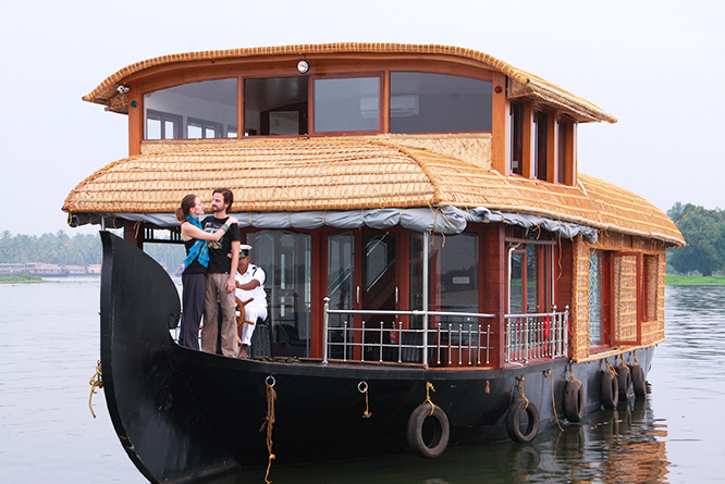 Honeymoon Houseboats