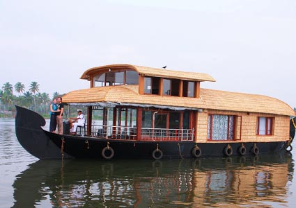 Honeymoon Houseboats
